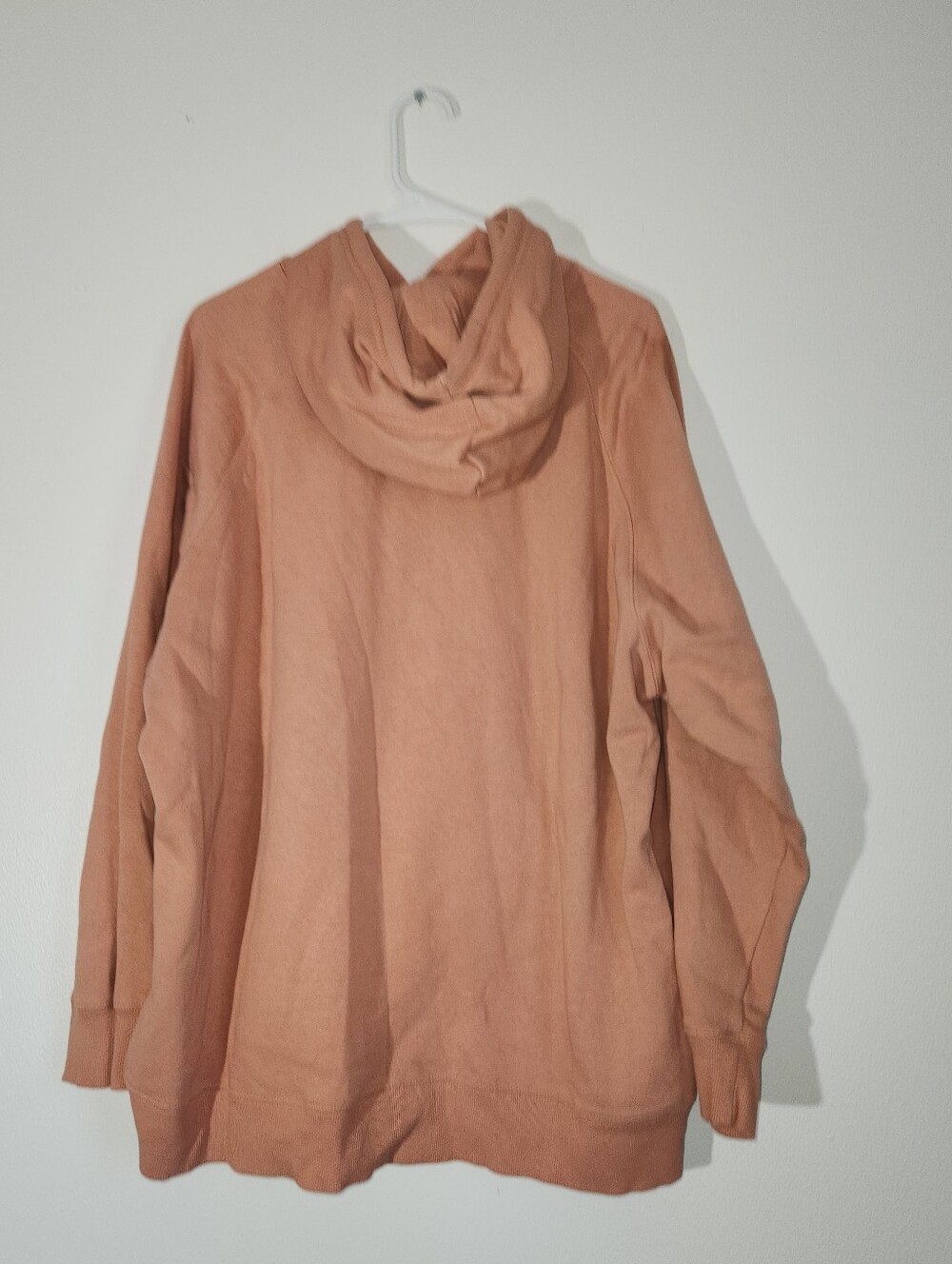 The North Face Women's Crewneck Hoodie in Dusty Rose - Picture 3 of 4